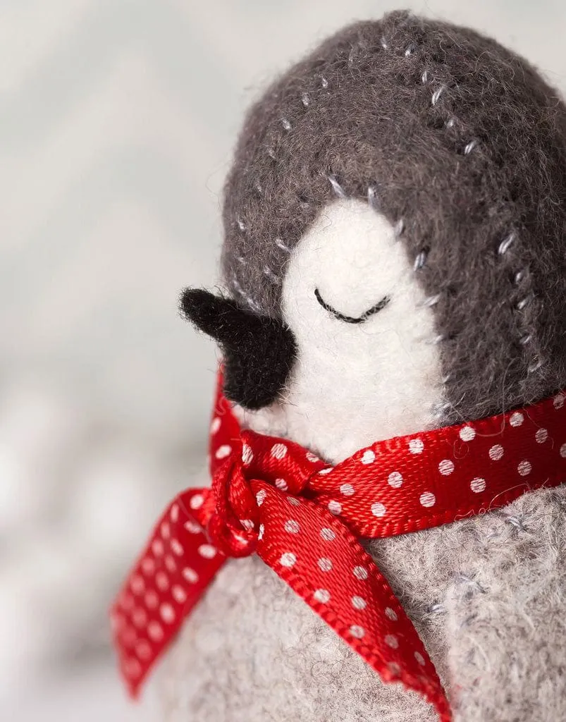 Baby Penguins Felt Craft Kit by Corinne Lapierre