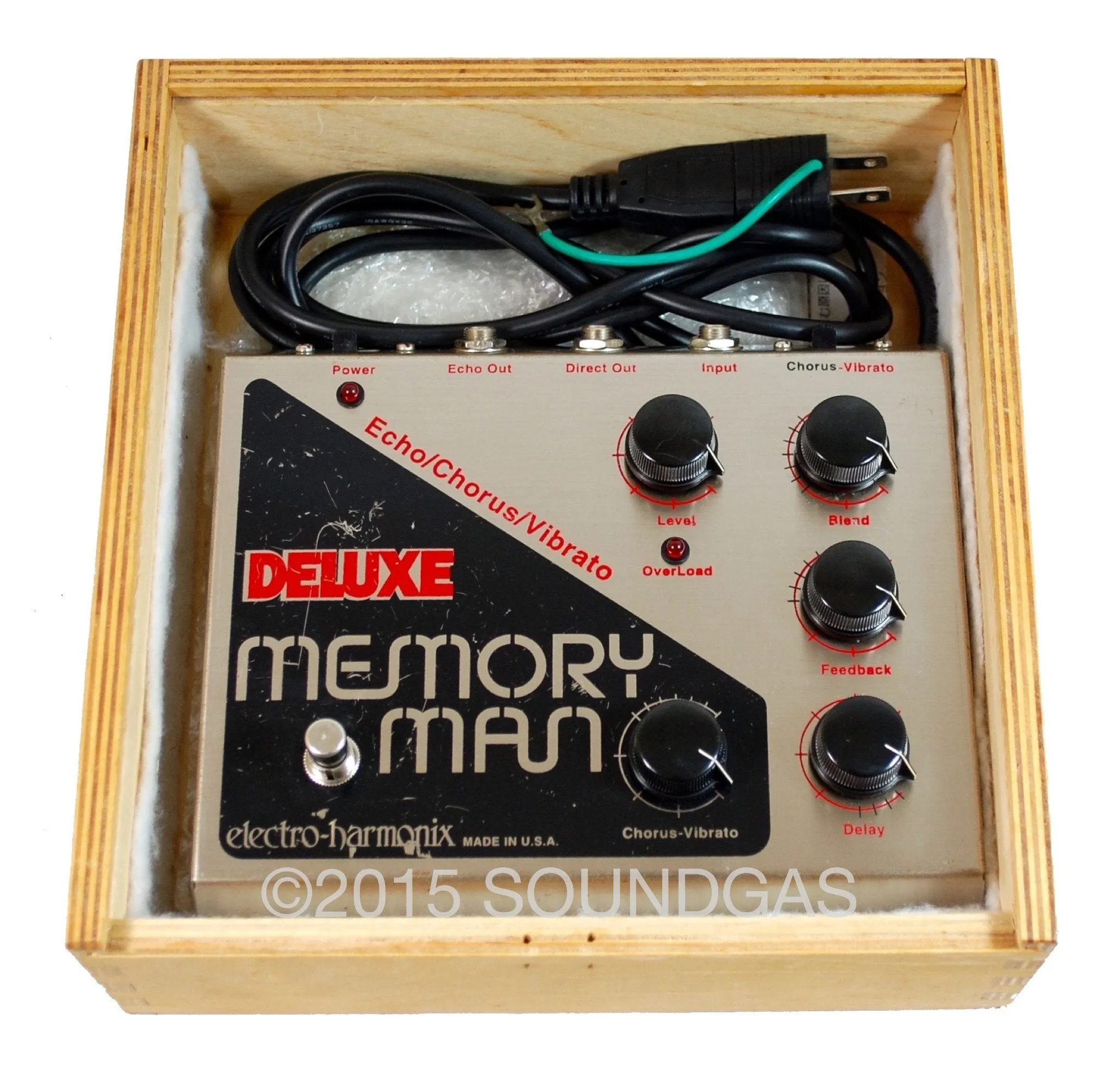 ELECTRO-HARMONIX DELUXE MEMORY MAN