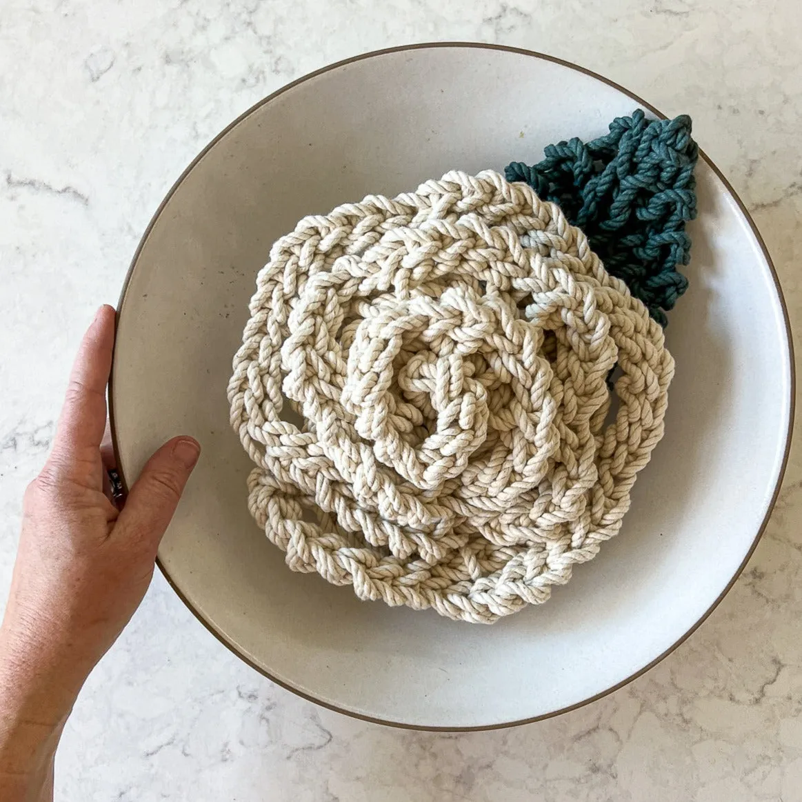 Giant Knit Rose Kit