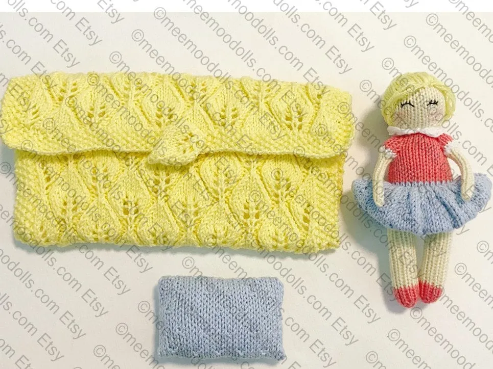 Mia with her clutch bag. Knitted toy patterns. Meemoodolls